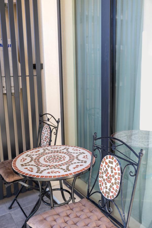 Elinor Apartments - C29 Saints Constantine and Helena Екстер'єр фото