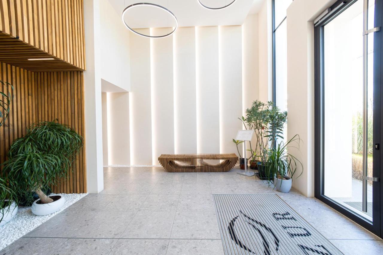 Elinor Apartments - C29 Saints Constantine and Helena Екстер'єр фото